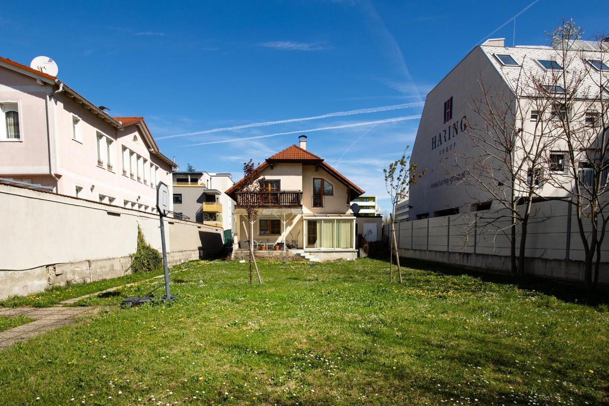 Casa vacanze 4-bedroom House & Large Garden Vienna